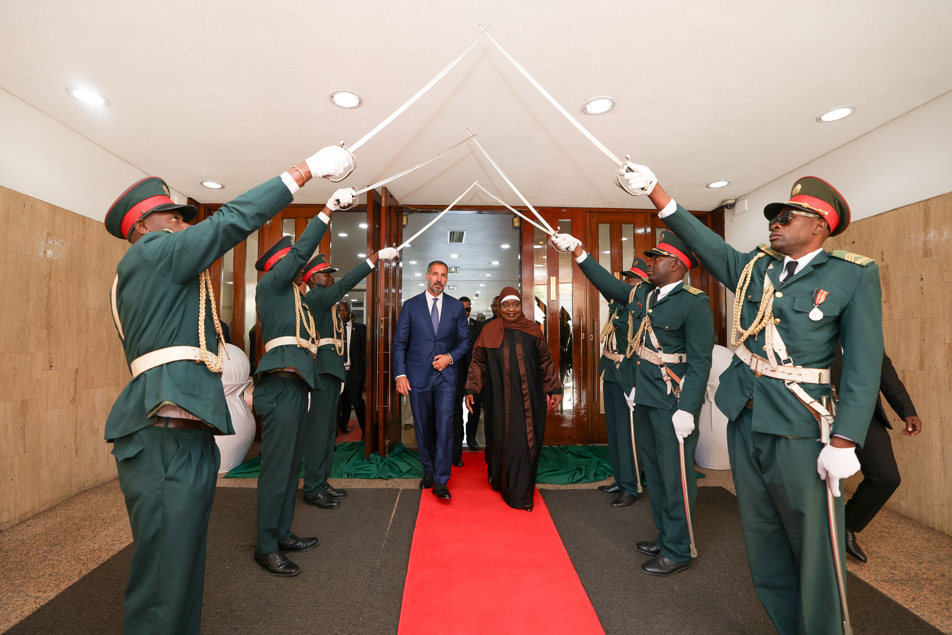 His Highness the Aga Khan being received by the President of the Assembly of the Republic, Her Excellency Margarida Talapa.